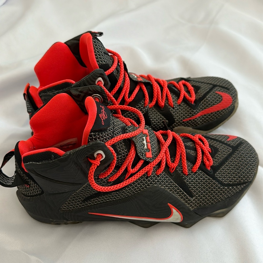 Nike high top sneakers